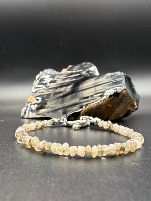 Tiny Labradorite Chip Toggle Bracelet 