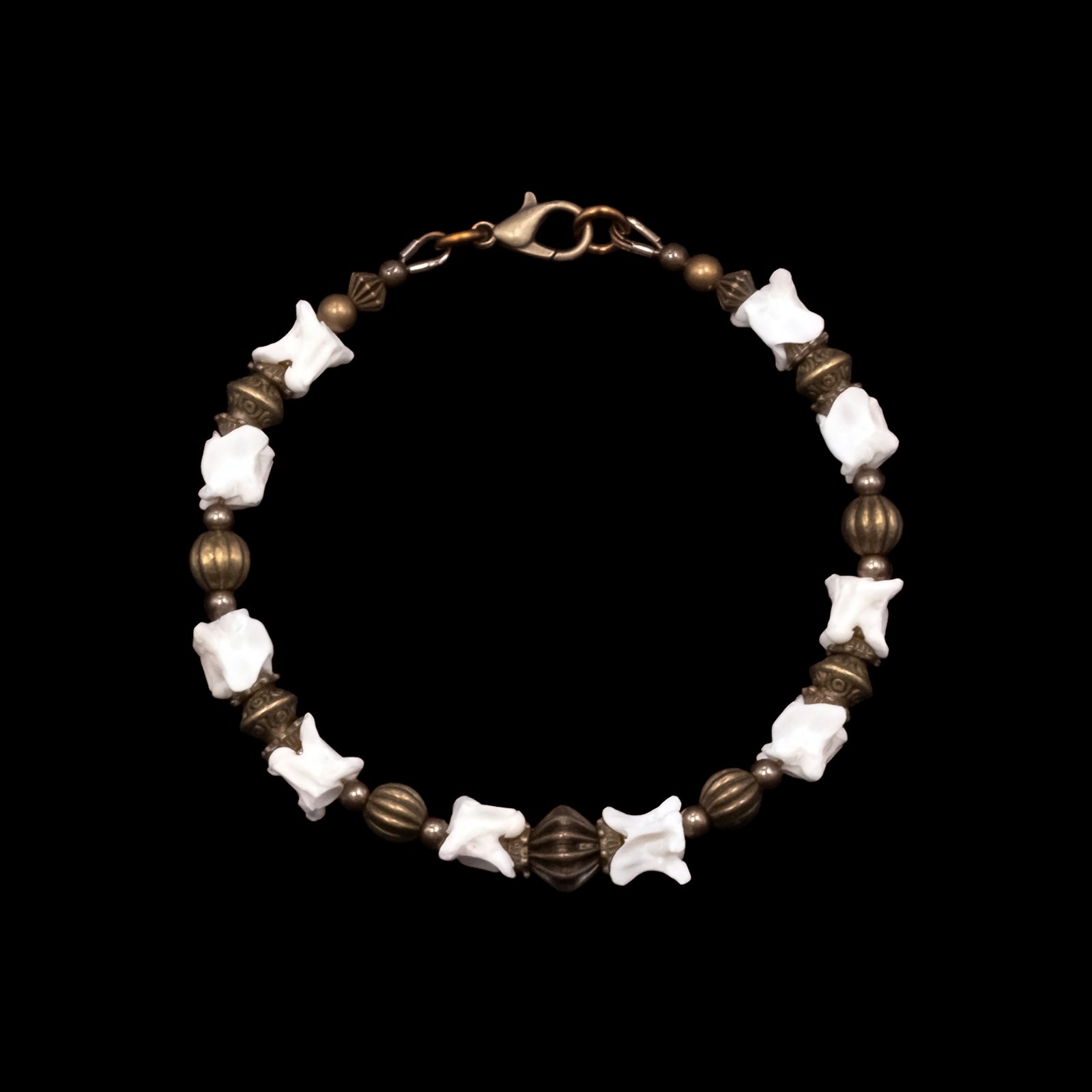 COBRA Bone Beads 1連 Bone Bead Stained 6mm 100pc - Northland Visions