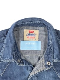 Image 3 of Chemise crop Levi's en denim avec lune en strass 
