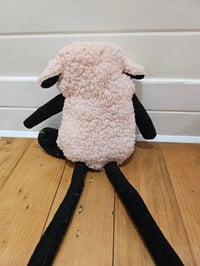 Old Stock - Flat weighted creature (no face currently)