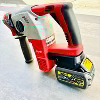 Image 3 of Milwaukee M28 Tool Battery Adapter 