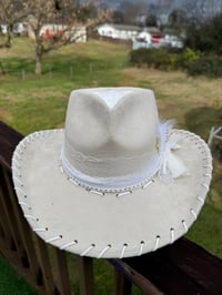 Image 3 of “Golden Kiss” Heart Shaped Bridal Cowboy Hat with Tooled Paisley Leather