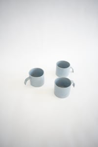 Image 5 of Taza azul clarito