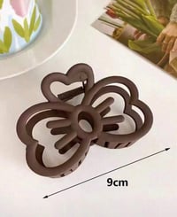 Brown hello kitty claw clip