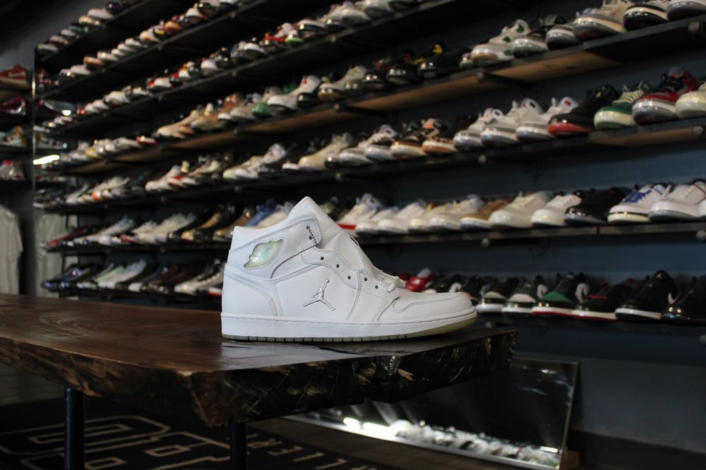 Air Jordan I (1) High "White Metallic Silver"