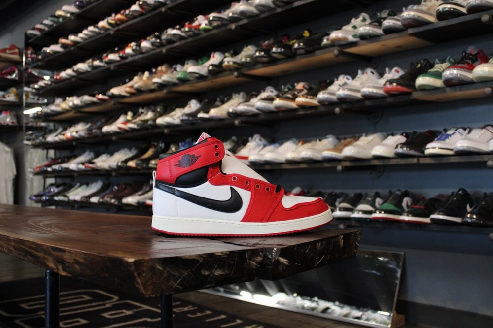 Air Jordan I (1) High AJKO "Chicago"