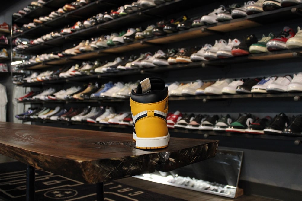 Air Jordan I (1) High OG "Taxi"