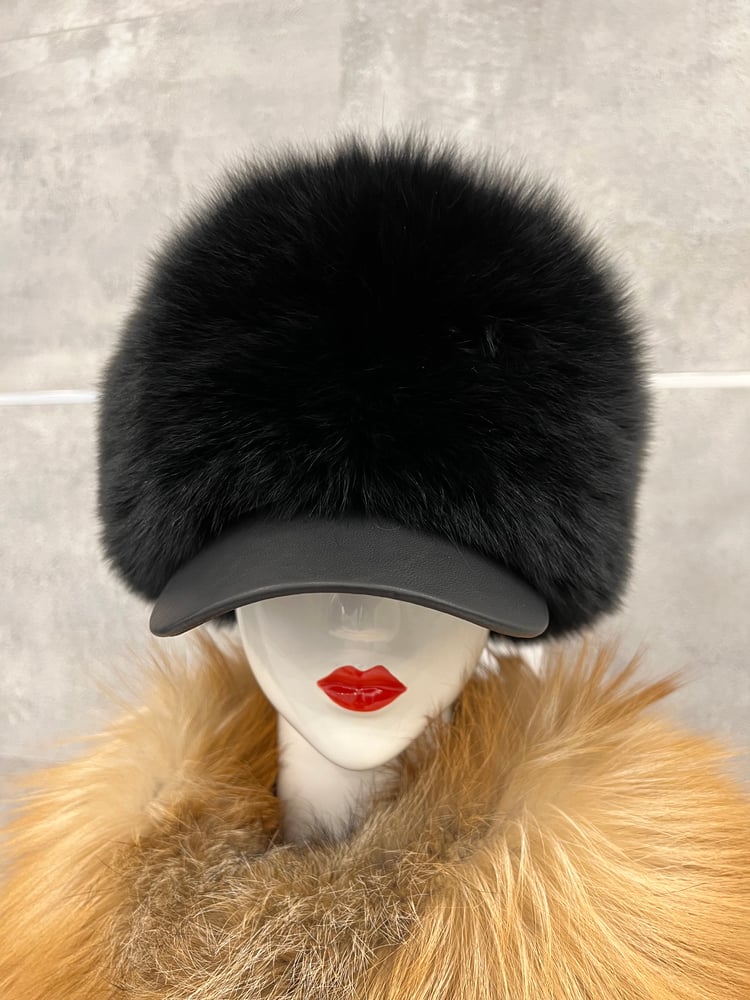 Image of FOX FUR CAP