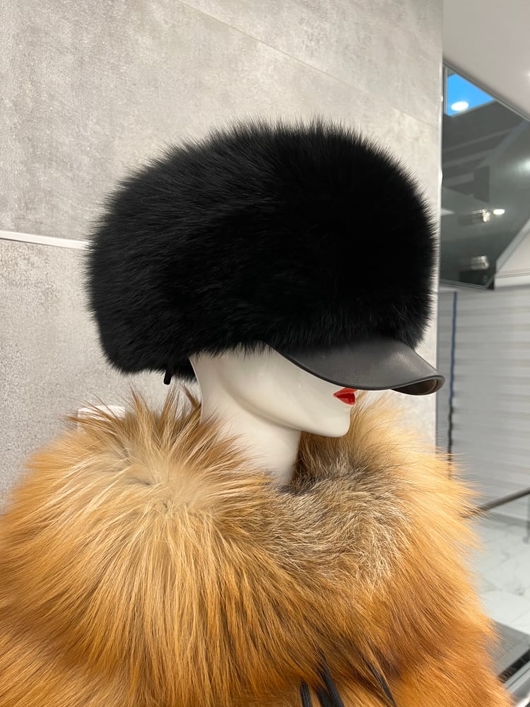 Image of FOX FUR CAP