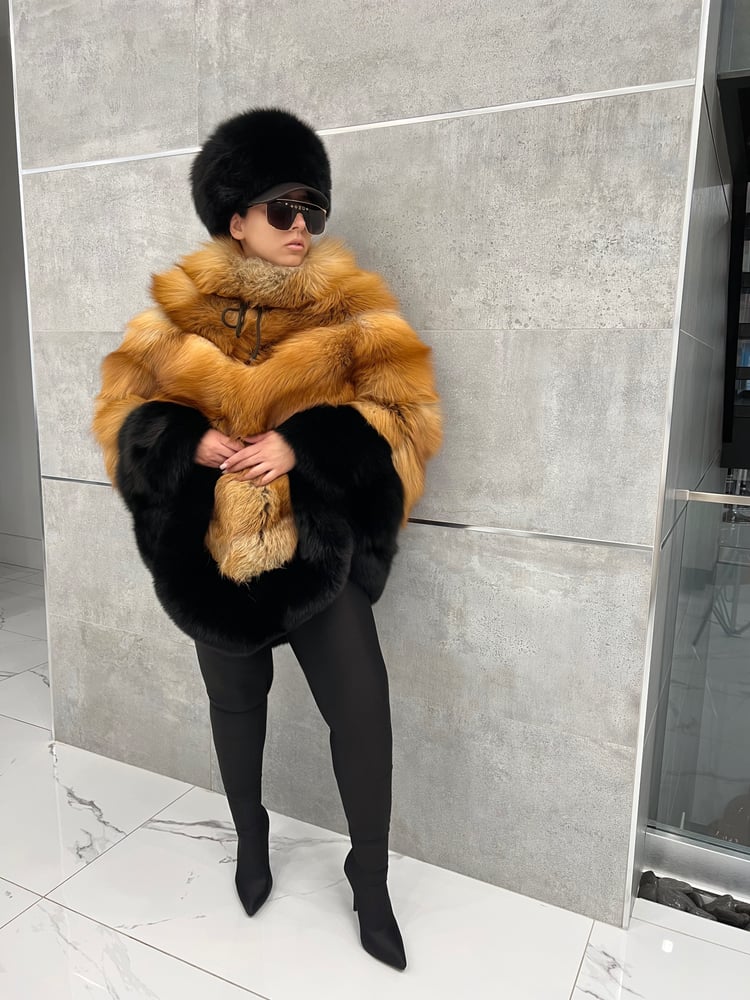 Image of FOX FUR CAP