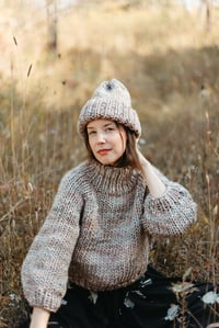 Image 2 of Knitting Pattern - Elora Toque