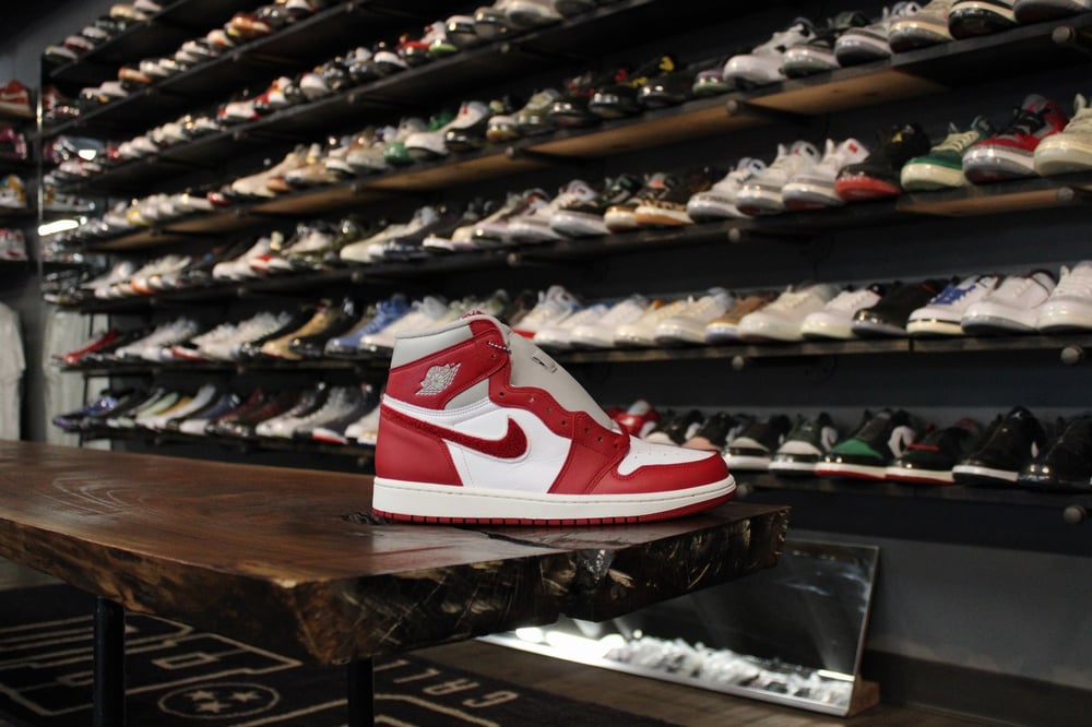 Air Jordan I (1) High "Newstalgia" WMNS