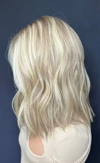 Image 2 of Tiffany Signature Collection 