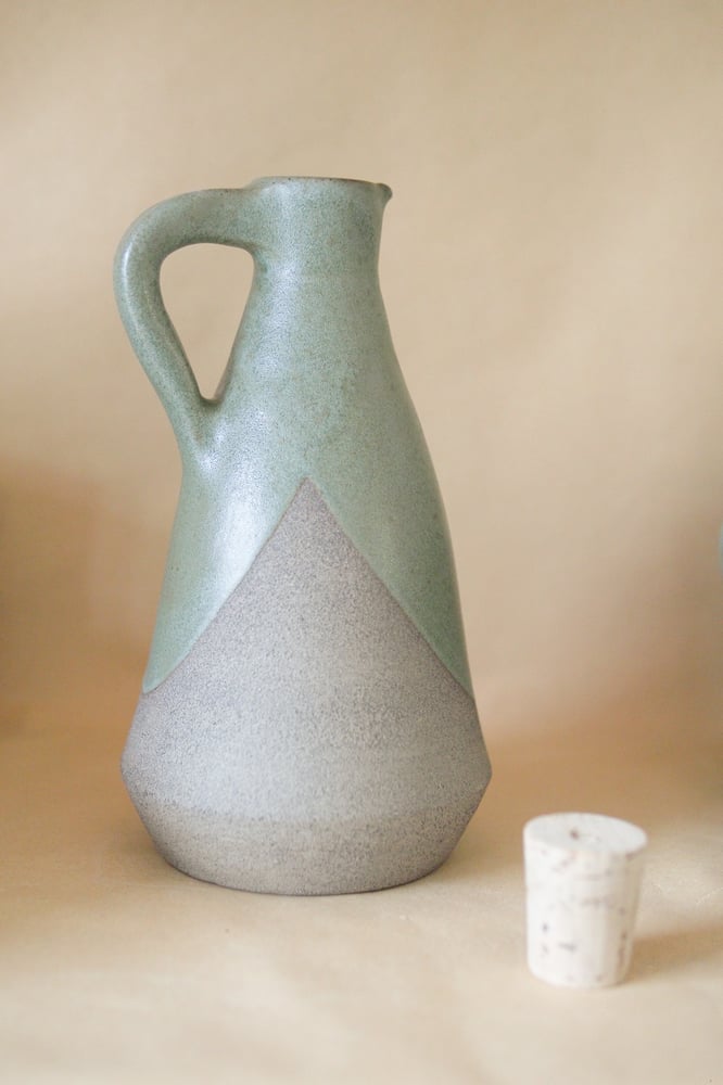 Image of Olive oil bottle - Pouriuri (two sizes)