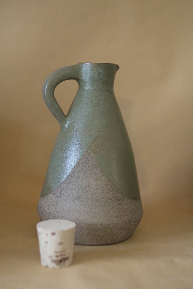 Image of Olive oil bottle - Pouriuri (two sizes)