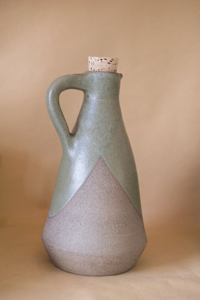 Image of Olive oil bottle - Pouriuri (two sizes)