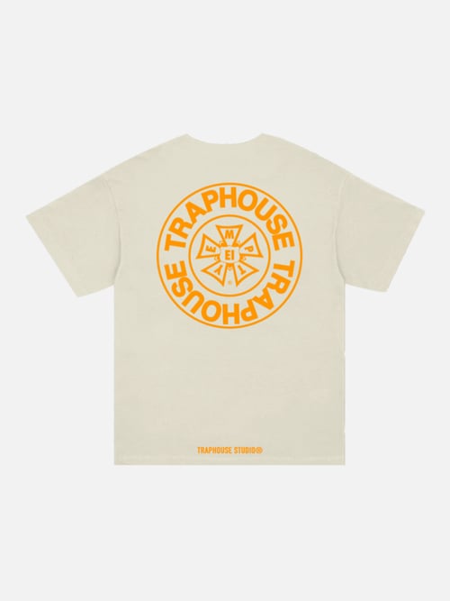 Image of EMPTY. Beig