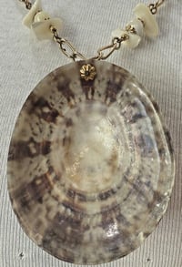 Image 5 of Vintage 1960s Hobe Gold Tone Shell Polished Wood Chain Necklace