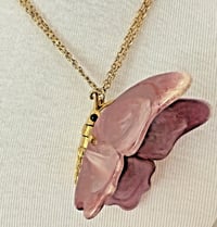 Image 5 of Vintage 1960s Gold Tone Purple Articulated Thermoset Lucite Butterfly Necklace