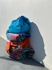 Image 5 of LW - Reversible Wavy Plaid Newspaper Bag (Wavy Green-Orange)