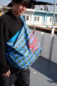 Image 1 of LW - Reversible Wavy Plaid Newspaper Bag (Wavy Blue - Blue)