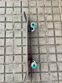 Image 2 of Tabla Blind Vintage logo Junior 7" completa custom en rebajas.