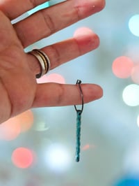 Image 4 of Pendientes Clash 