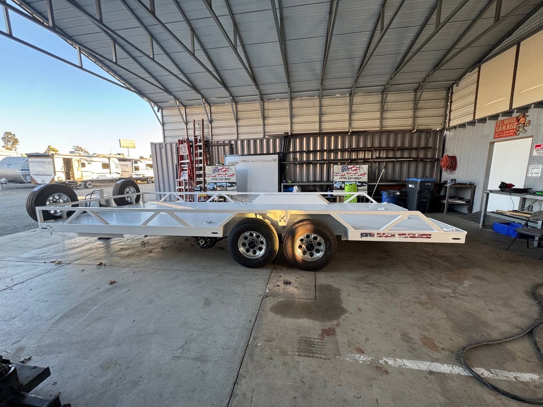 Image of 22' Racer X