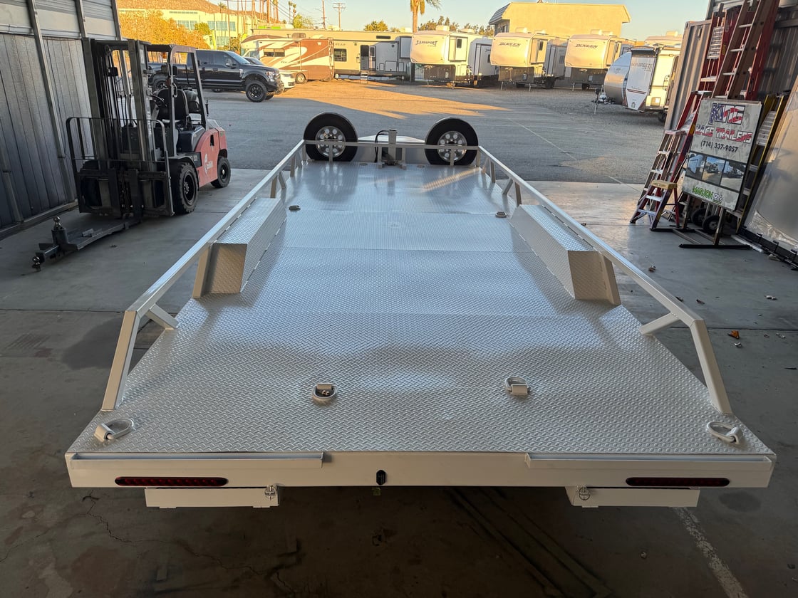 Image of 22' Racer X