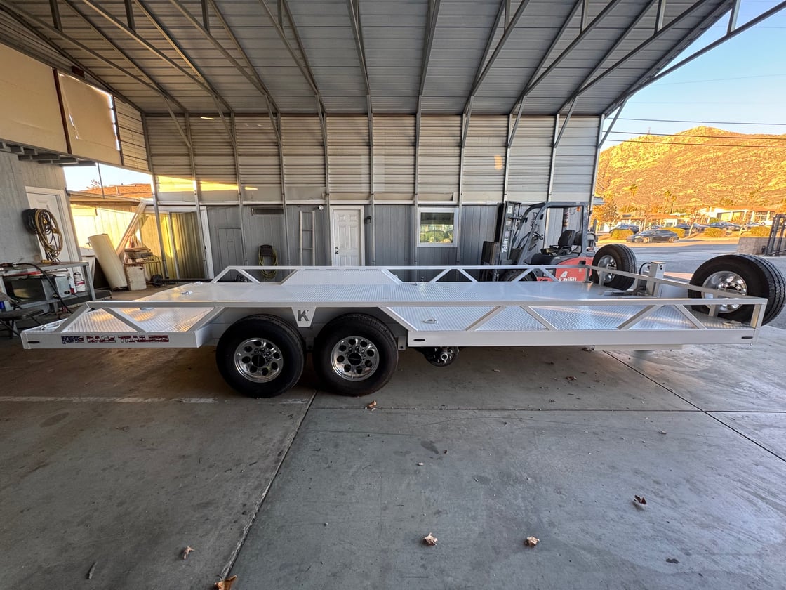 Image of 22' Racer X