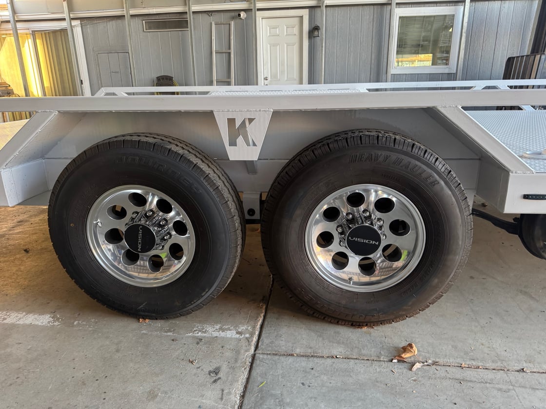 Image of 22' Racer X