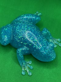 Image 4 of Azure Sparkle Hopper Resin Frog