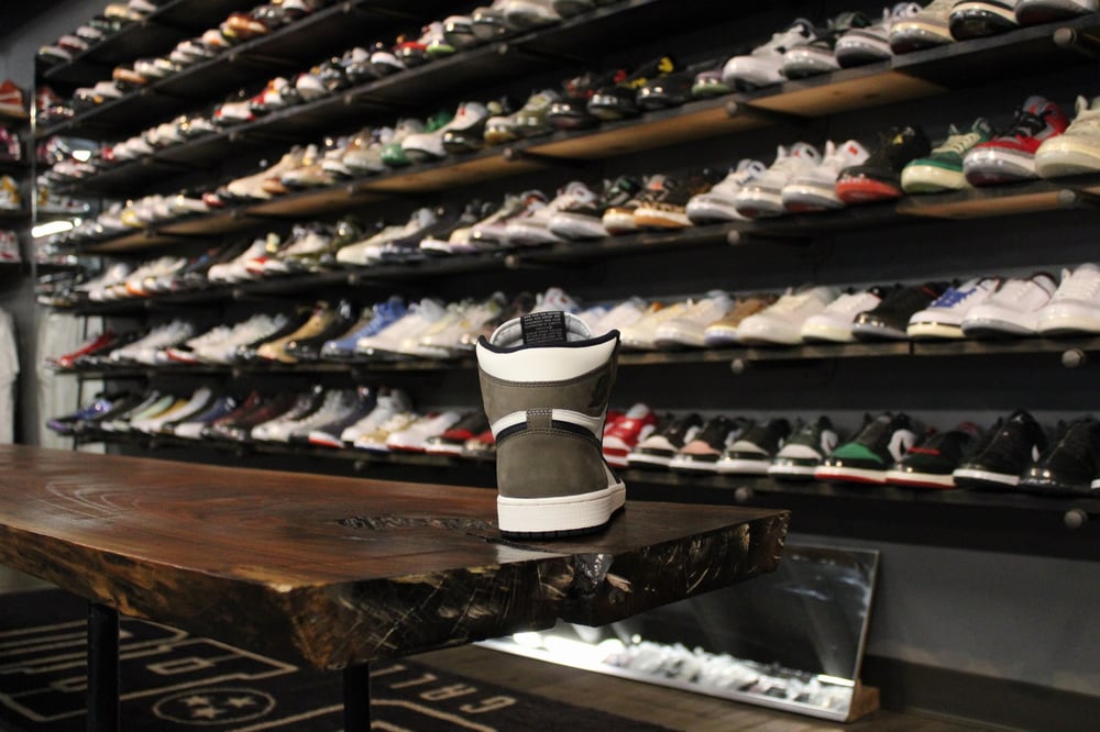 Air Jordan I OG (1) High "Mocha"