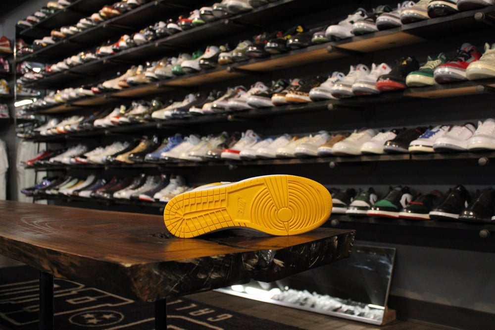 Jordan Air Ship PE "UNIVERSITY GOLD"