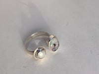 Image 2 of Doppelring mit Boulder Opal und Perle