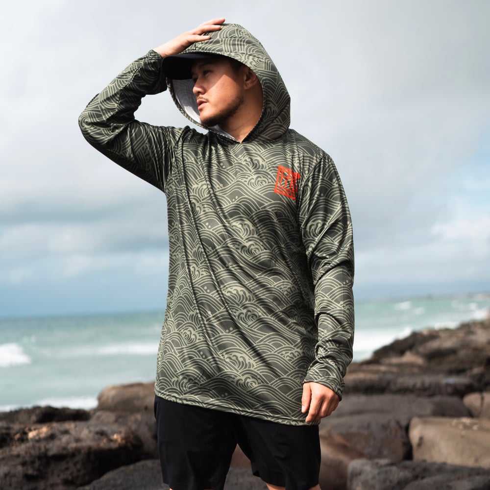 Image of SEGAIHA MENS DRI FIT HOODIE BLU