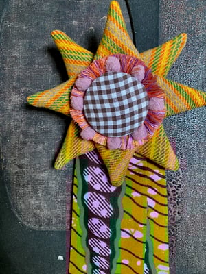 Image of star rosette - no. 02