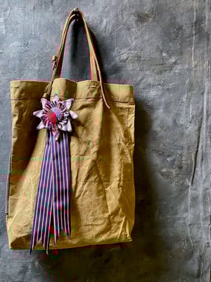 Image of star rosette - no. 04