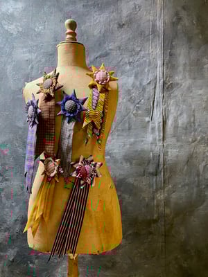 Image of star rosette - no. 04