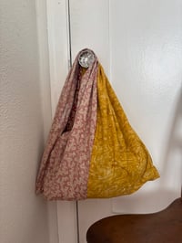 Image 1 of Circle Bag Print