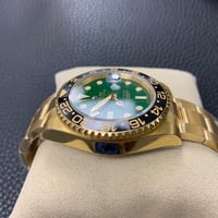 Image 3 of Rolex Submariner- 40 mm- Oro e verde - acciaio