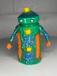 Image 5 of Kusogon Bullmark tribute  (Emerald)