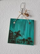 Image 2 of South Beach alien vibing 