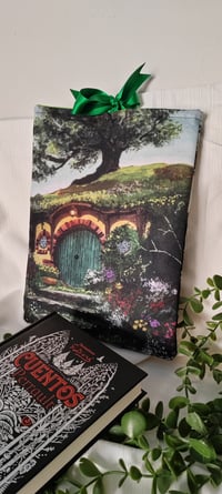Image 1 of Funda de Libro Hobbiton