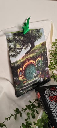 Image 3 of Funda de Libro Hobbiton