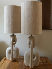 Image 1 of handshaped concrete tablelamps (warm white)