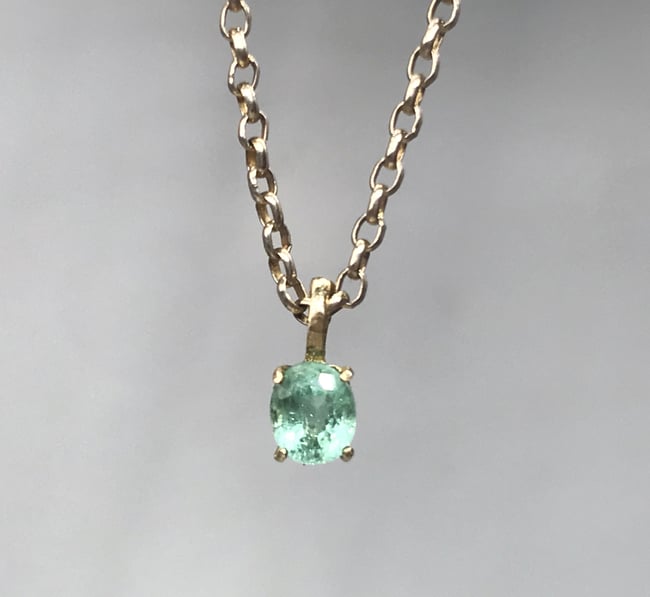 Pendant 18k Gold with emerald