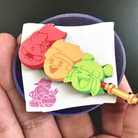 [PREORDER] TRAFFICLIGHT TRIO WOODEN PIN