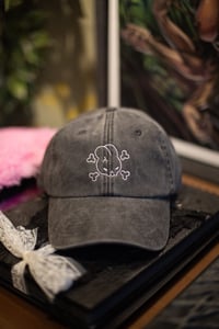 Image 1 of GORRA BORDADA