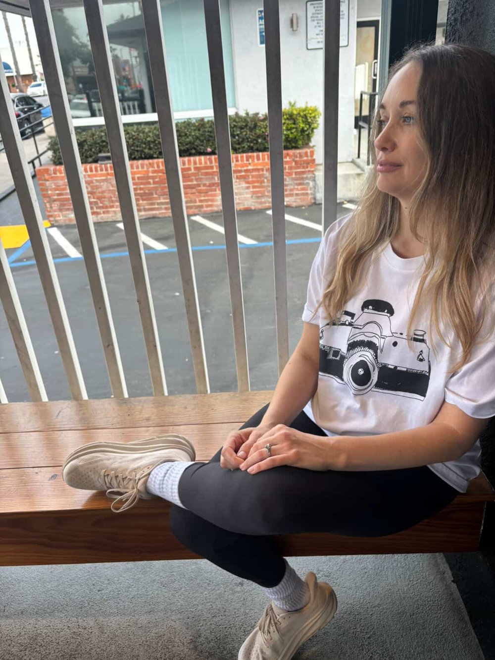 Camera - Unisex organic cotton t-shirt